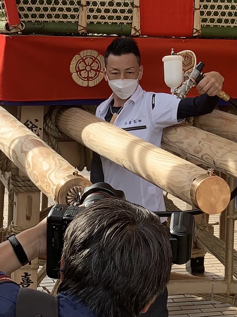 博多祇園山笠「東流」抗ウイルス・抗菌施工（舁き棒に抗菌処理）